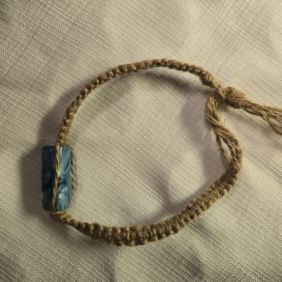Bracelets - Picture 2 of 7